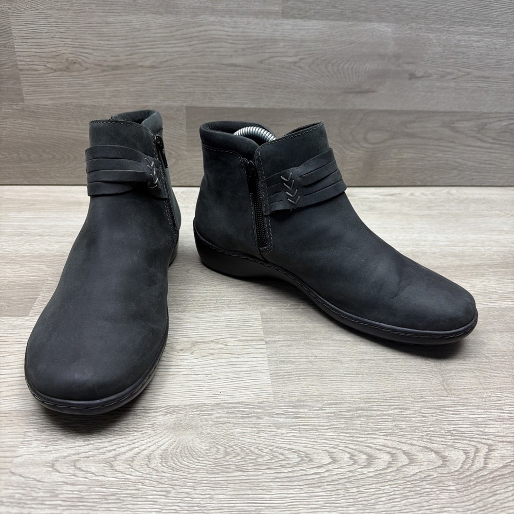 Clarks Charlton‎ Rae Black Womens 6 Leather Ankle Boots Booties Comfort 26179573
